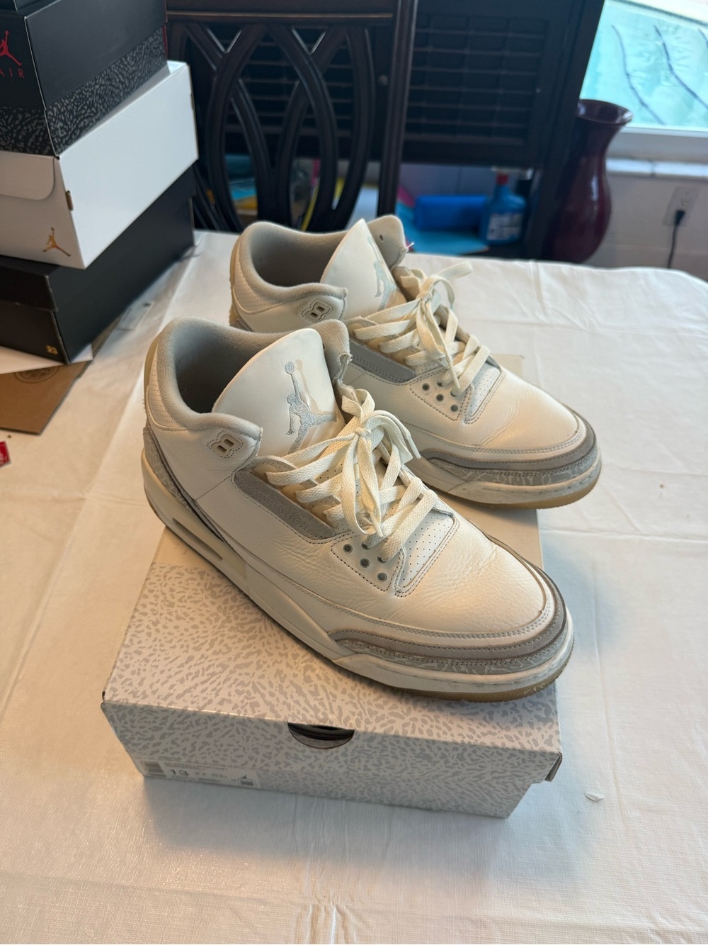 Jordan 3 Retro Men's Sneakers - Off-White/Light Gray